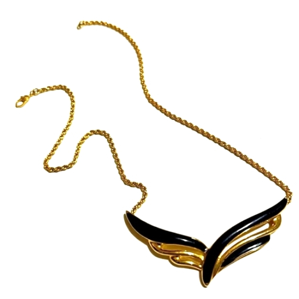 MONET VINTAGE ABSTRACT WINGS GOLD-TONE AND BLACK ENAMEL 16" NECKLACE - Picture 6 of 9